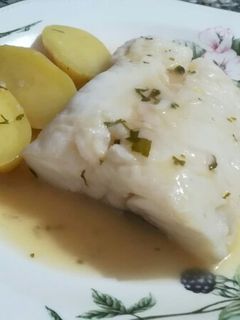Una foto de Merluza en salsa