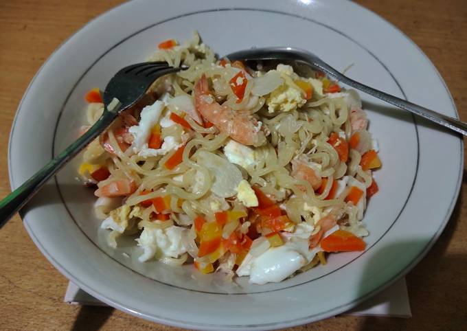 Mie rebus bumbu goreng