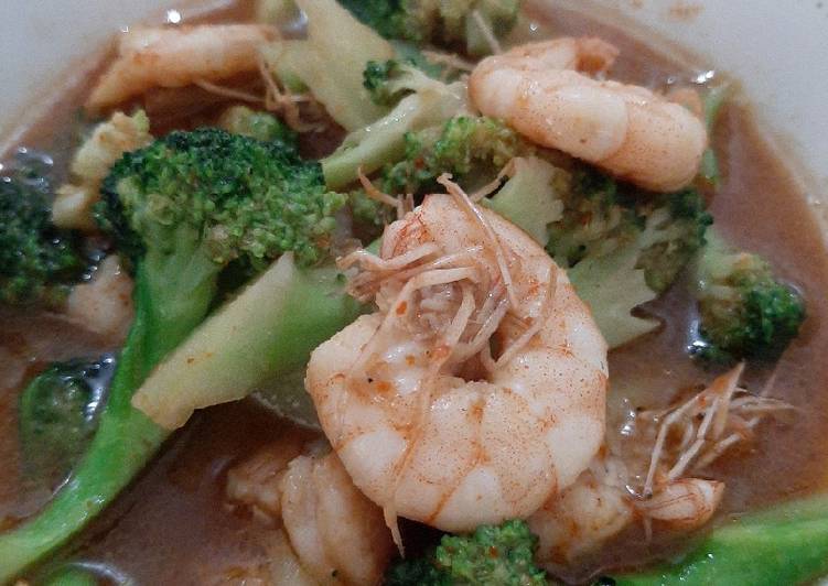 Langkah Mudah untuk Membuat Cah Brokoli Udang yang Lezat Sekali