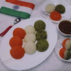 A picture of Tri colour rawa idli.