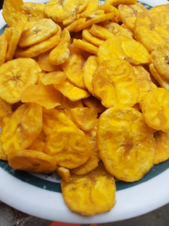 केले के चिप्स(kele chips recipe in hindi) रेसिपी मुख्य फोटो