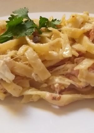 Una foto de Tagliatelle alla Carbonara - Tallarines a la Carbonara