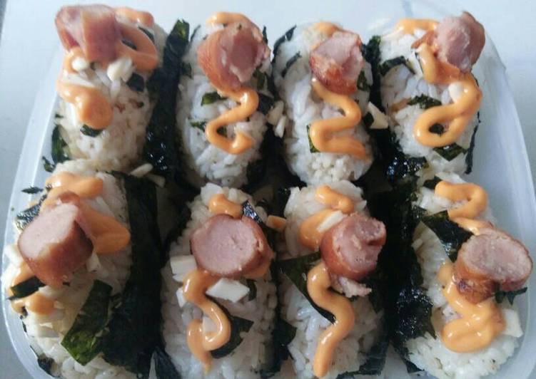 Onigiri Sosis Spicy Mayo