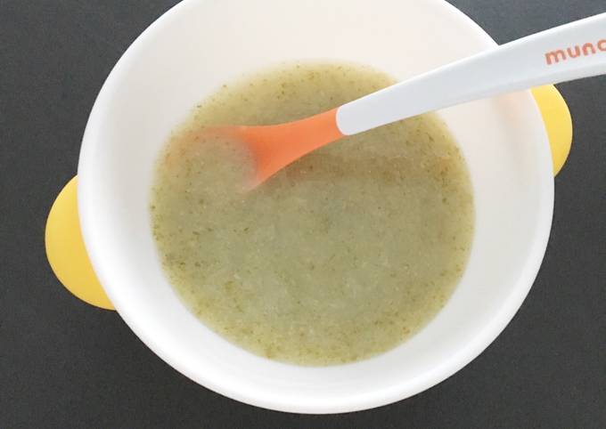 MPASI Zoe (6M+) : Bubur bayam + Jagung susu + Kaldu ayam