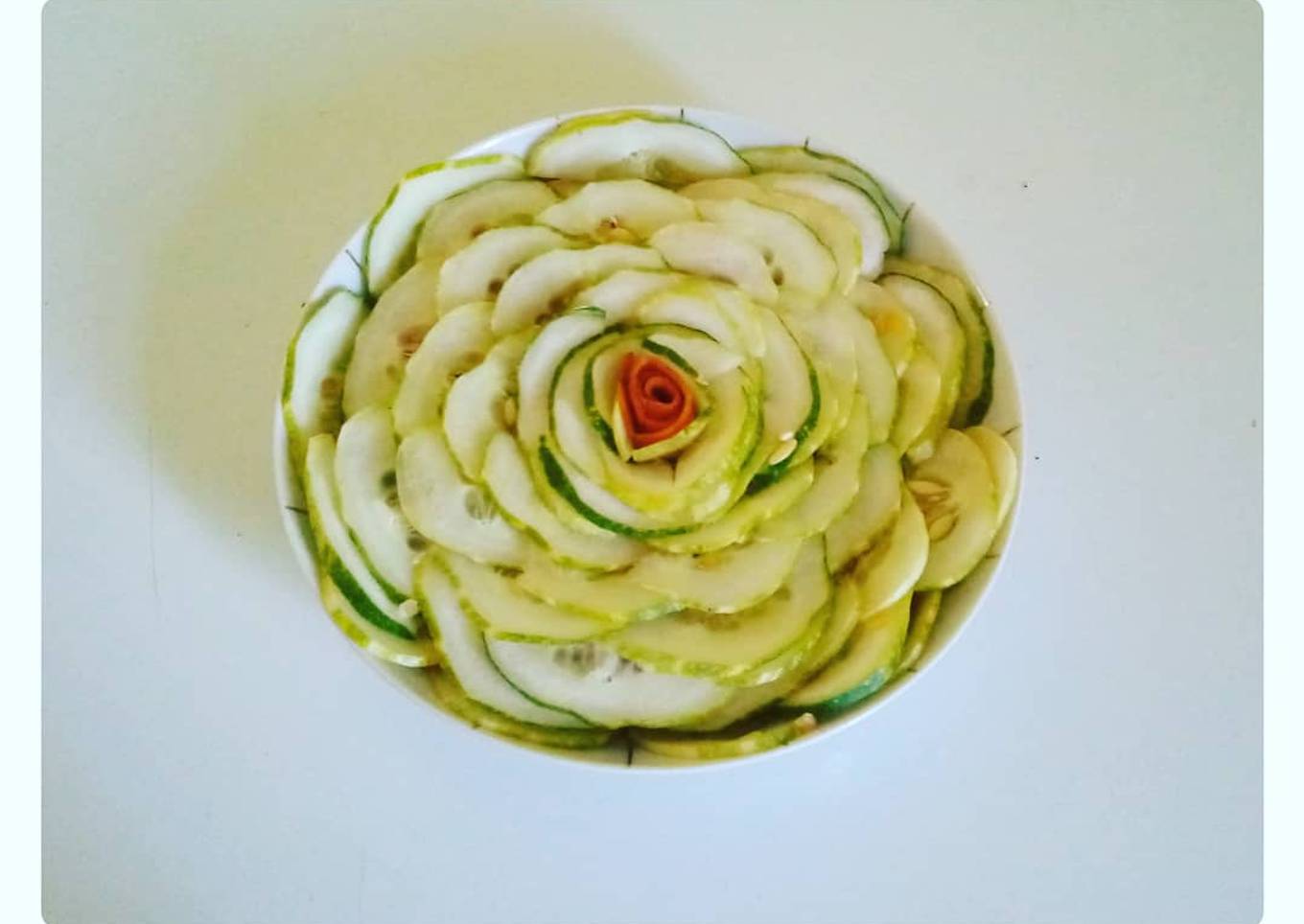 Rose de concombre avec un simple ingrédient 😅🥒