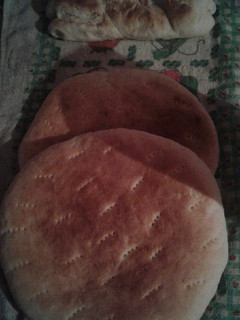 Una foto de Pan casero para el mate!