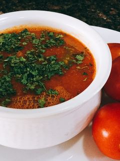 टमाटर की कड़ी (tamatar ki kadhi recipe in Hindi) रेसिपी मुख्य फोटो