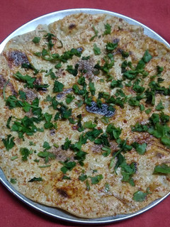 કરારી રૂમાલી રોટી (Karari Rumali Roti Recipe In Gujarati) રેસીપી મુખ્ય ફોટો