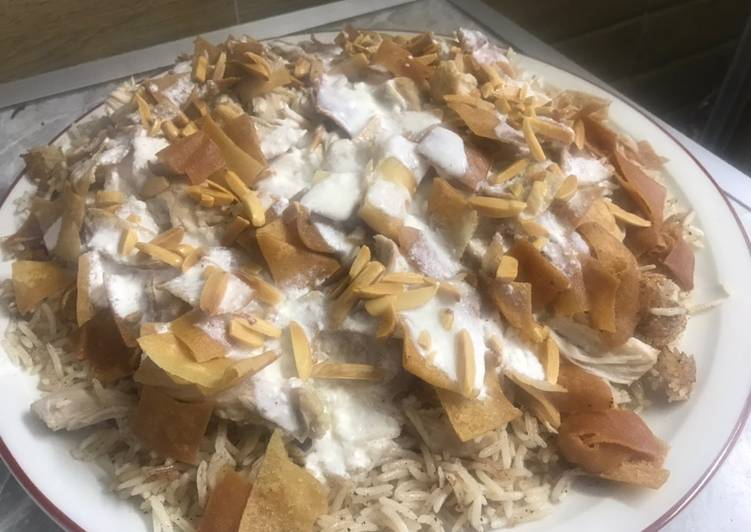 فتة دجاج