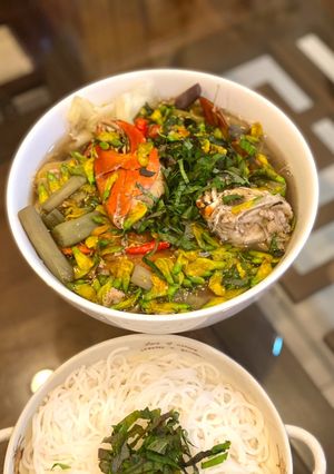 Hình của món Canh chua cua bông điên điển.