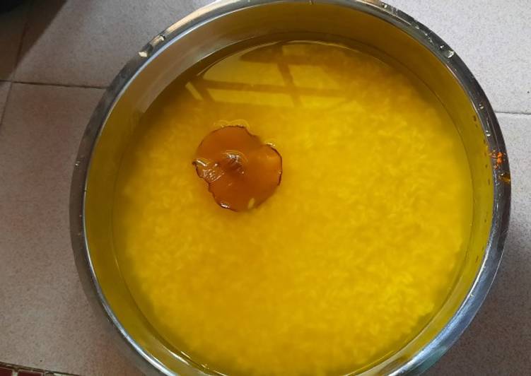 Arahan Buat TIPS: Warna kuning pulut cantik dengan asam keping yang Yummy