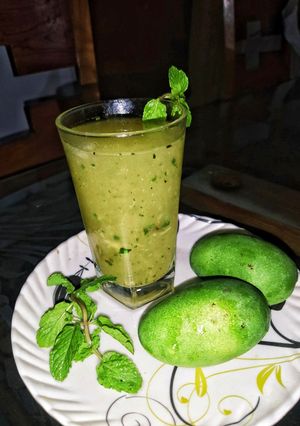 A picture of Aam panna Summer cooler.