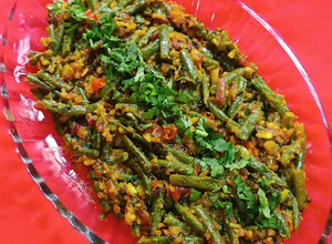A picture of French Beans Dry Subji (Unique And Piquant).