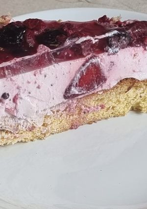 Gluténmentes gyümölcsös joghurttorta recept fotója