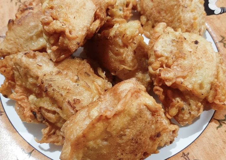 Tahu isi pedas