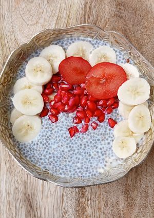 A picture of Chia Seeds and Fruits Pudding.