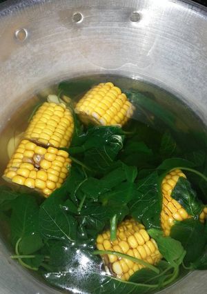 Foto resep Sayur bayam, jagung manis segeeerr 😋