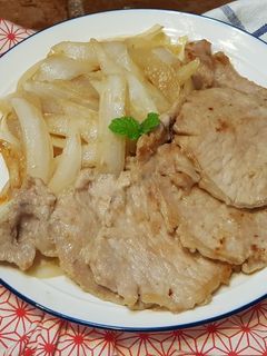 薑汁燒肉佐炒洋蔥 的食譜成品照片