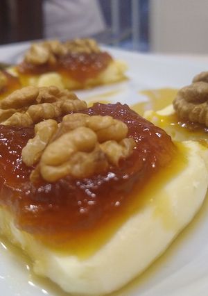 Una foto de Queso y dulce