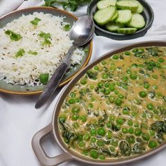 A picture of Matar Methi  Malai with Jeera Rice.