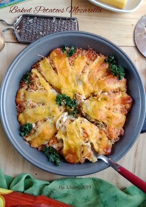 Foto resep BAKED POTATOES MOZARELLA #BandungRecook2_TutyGhafsha