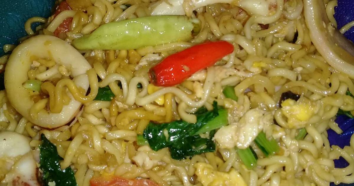 Resep Mie Goreng Seafood Simple Enak Oleh Sii Trias - Cookpad