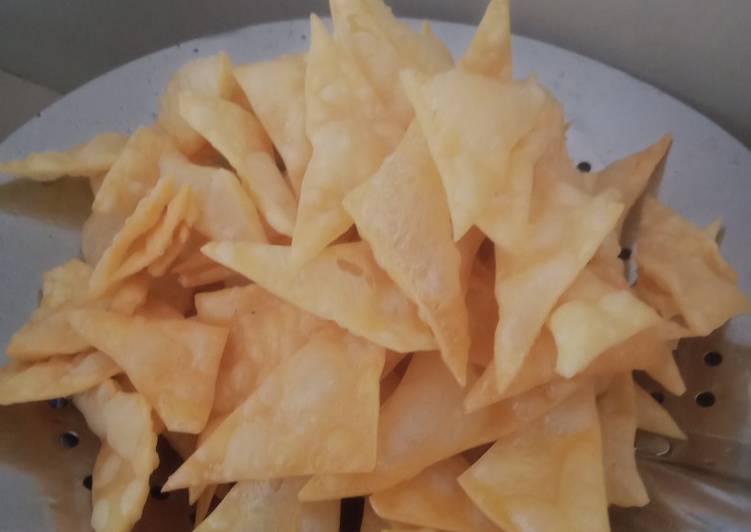 Kripik pangsit Asin Gurih