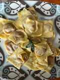 Tortelli di zucca mantovani con burro e salvia