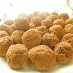 รูปของ Milo Bochoc (Bola Cokelat)