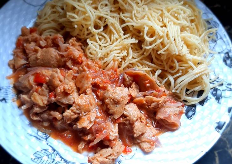 Recipe: To Try At Home Spaghetti with sossi chunks