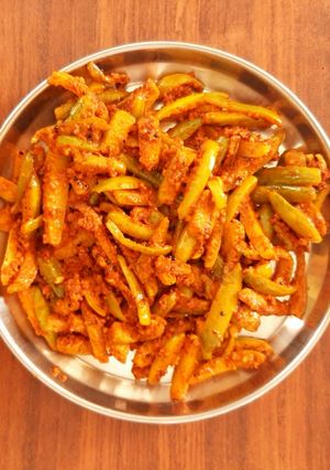 ટિંડોળા નું શાક (Tindora Shak Recipe In Gujarati) રેસીપી મુખ્ય ફોટો