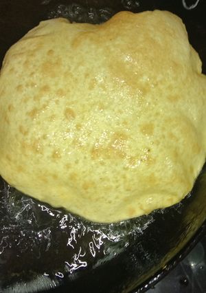 A picture of Hot puri.