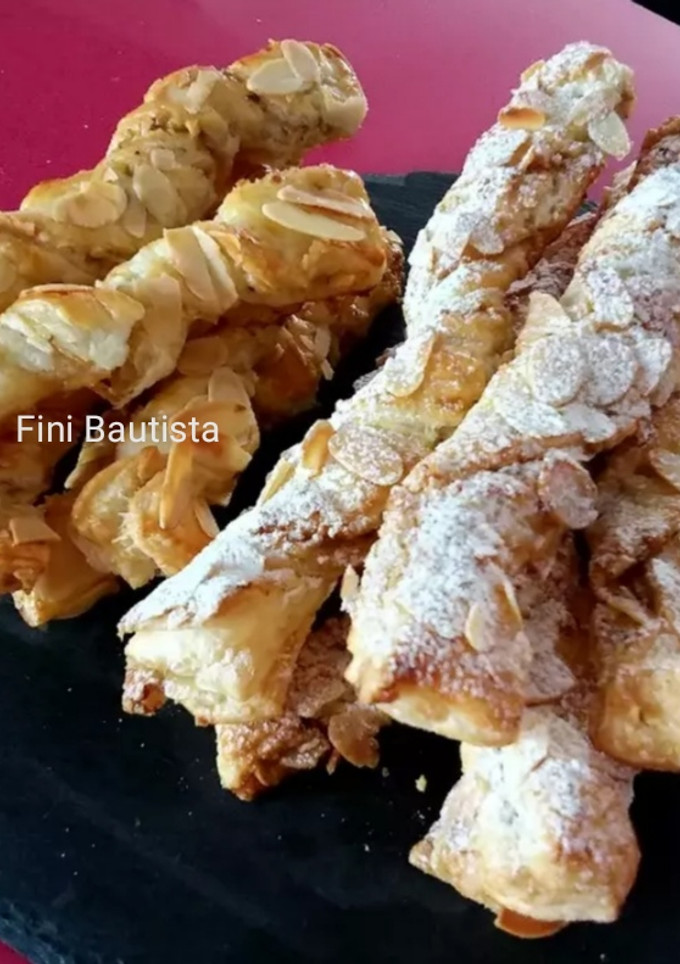 Una foto de Hojaldre sacristanes de frutos secos