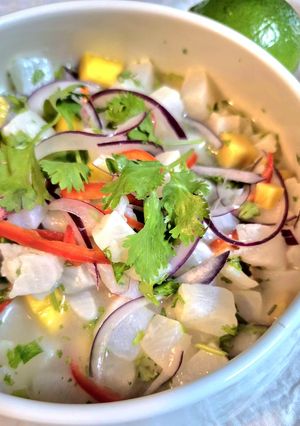 Una foto de Ceviche de halibut