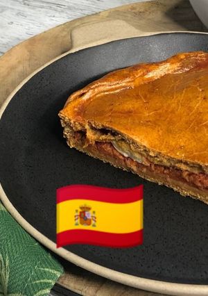 Murciai empanada, tonhallal,  paradicsommal  és tojással-inspiráció Alfonso Lopez konyhájából recept fotója