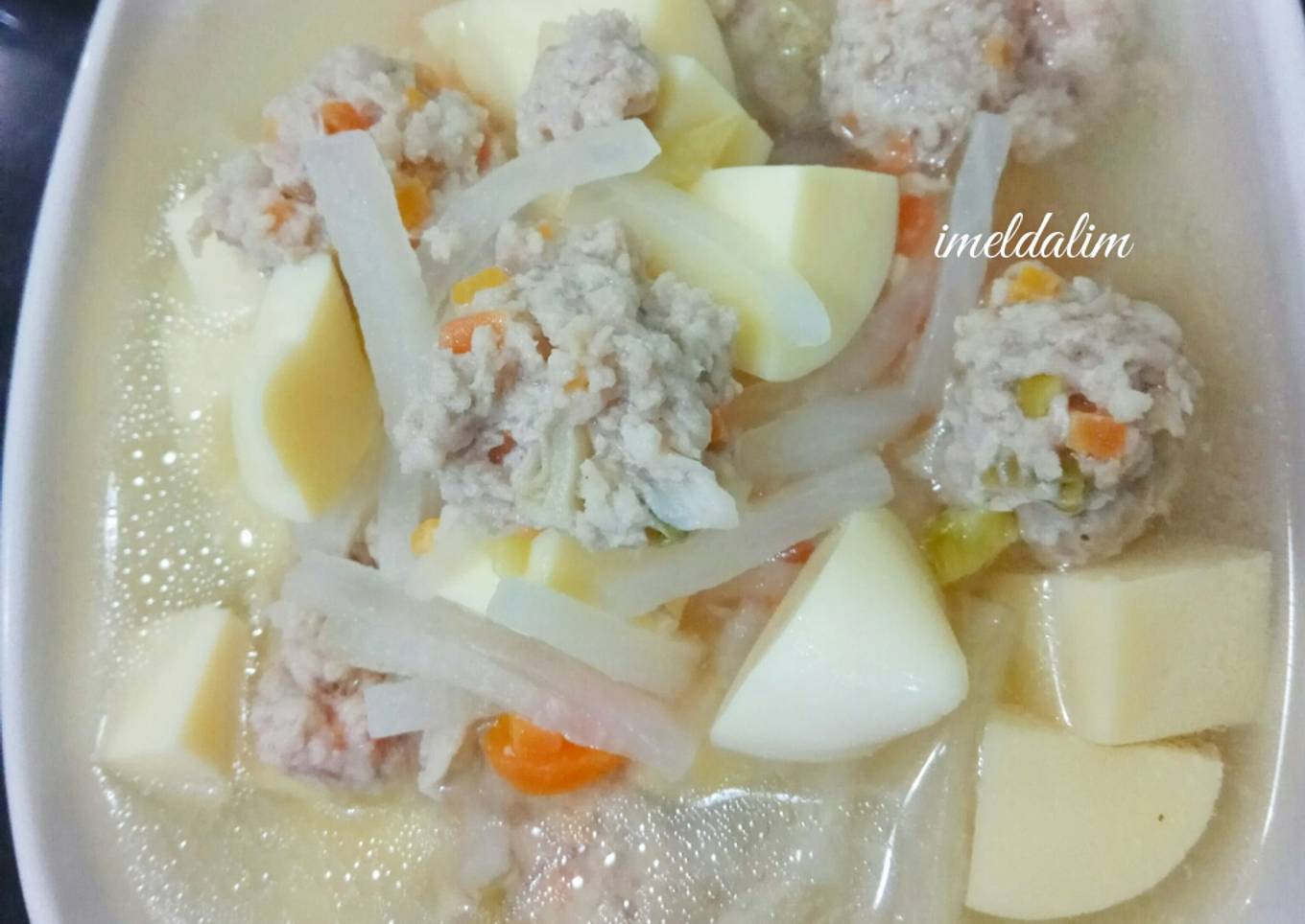 Soup Lobak Bola2 Daging (Tanpa Telur & Udang)