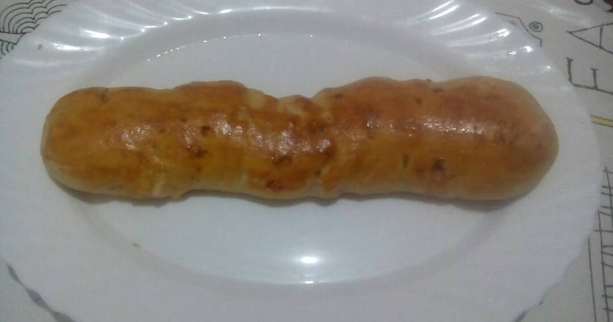 Barra rellena de jamón y beicon con masa de pizza con orégano Receta de ...