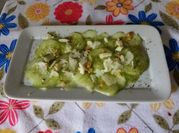Una foto de carpaccio de verdura