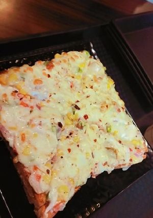 A picture of Bread pizza.