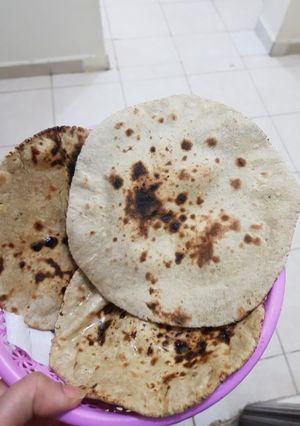 A picture of Roti.