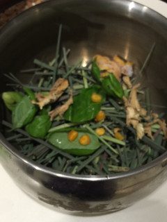Una foto de Infusión para Calentar el Alma(limoncillo-albahaca)