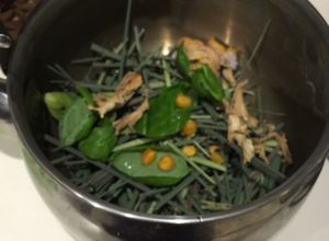 Una foto de Infusión para Calentar el Alma(limoncillo-albahaca)