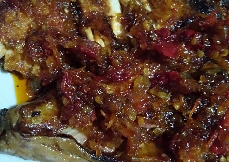 6 Resep: Pecak ikan panggang sambal bawang Kekinian