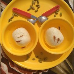 Spongy Rasgulla A picture of Spongy Rasgulla.