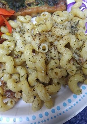 A picture of Cacio e Pepe Con Bacon, Cheese and Pepper with Bacon.