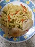 Fideos con pollo y verduras