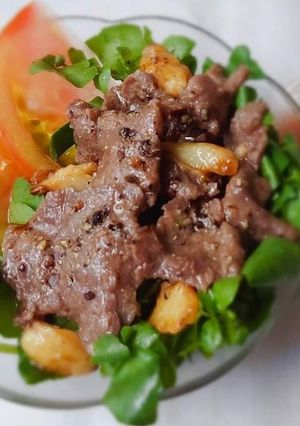Hình của món Rau cải XOONG trộn thịt bò.