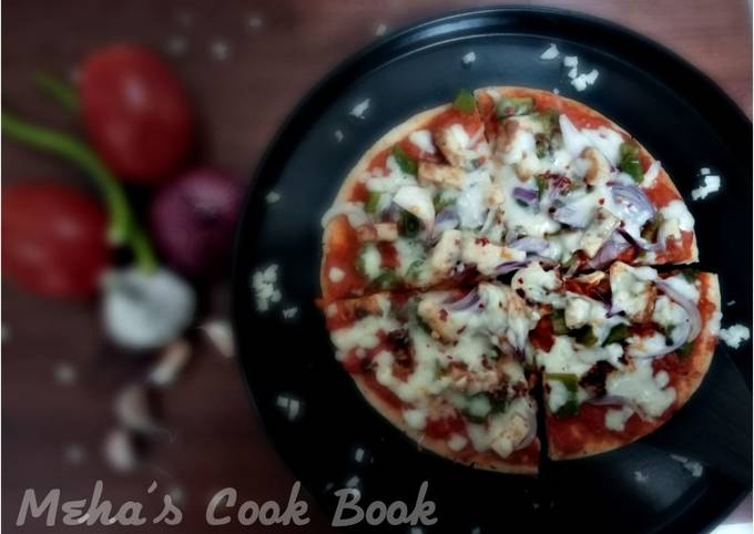 Paneer Chilli Pizza