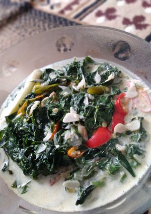 Foto resep Santan daun singkong bumbu iris