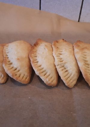 Φωτογραφία της συνταγής Τυροπιτάκια κουρού χωρίς αυγό ή αλλιώς "Τα τυροπιτάκια του άντρα μου"